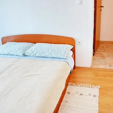 Charming In Vrsi Mulo, Great Place In Dalmatia For Family Vacation * 닌