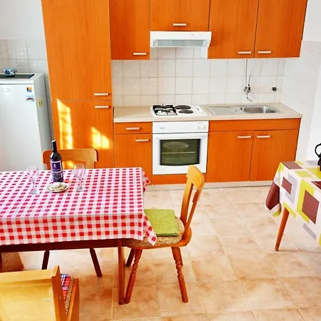 Charming In Vrsi Mulo, Great Place In Dalmatia For Family Vacation 아파트 닌